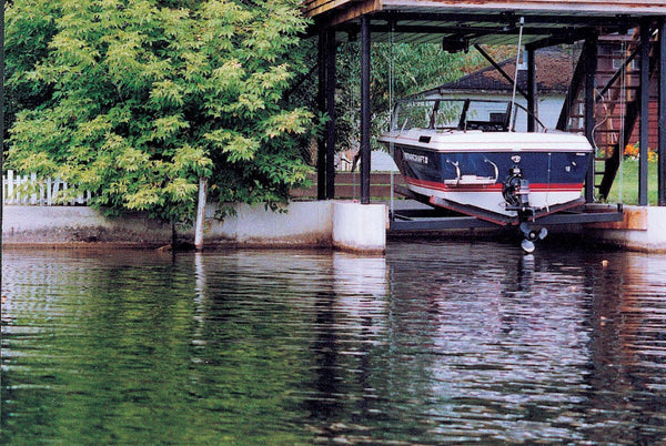 Wet Slip Boat Lifts GS100 - BoatNDock.com