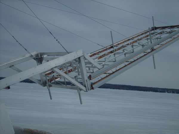 Towered Lift Docks - BoatNDock.com